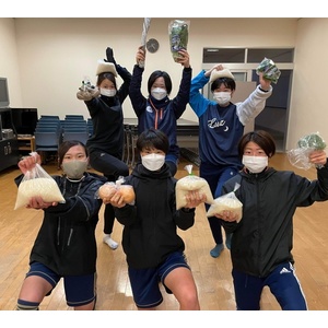 【新潟医療福祉大学 女子サッカー部】「新潟県産コシヒカリと野菜・果物の詰め合わせ」＊金額は１口分