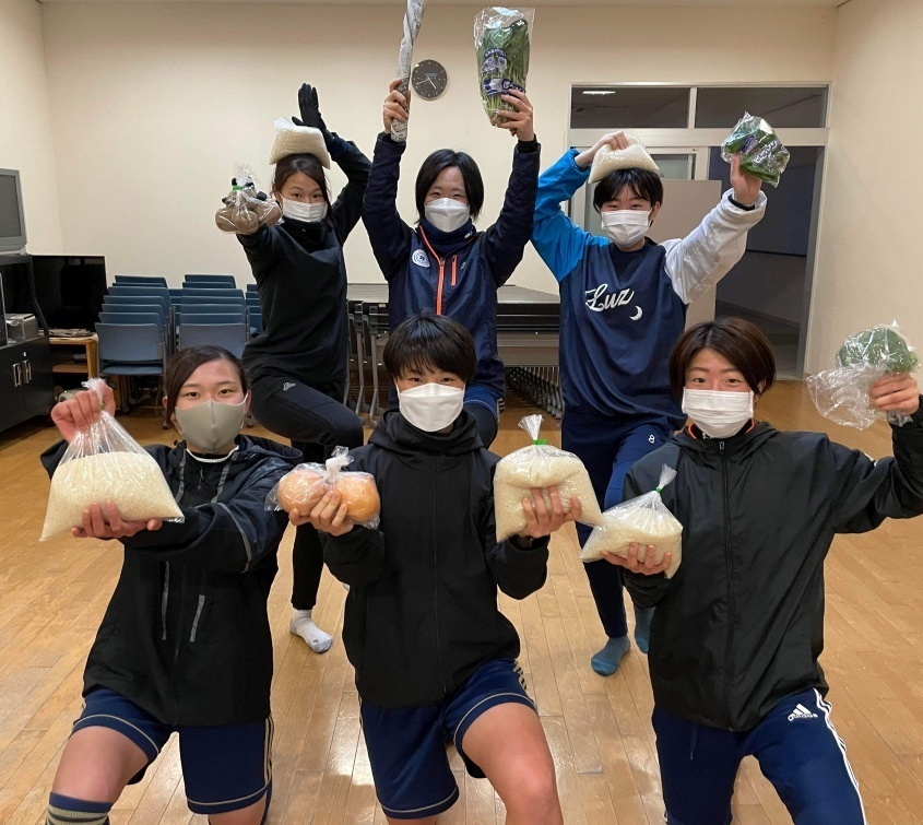 【新潟医療福祉大学 女子サッカー部】「新潟県産コシヒカリと野菜・果物の詰め合わせ」＊金額は１口分