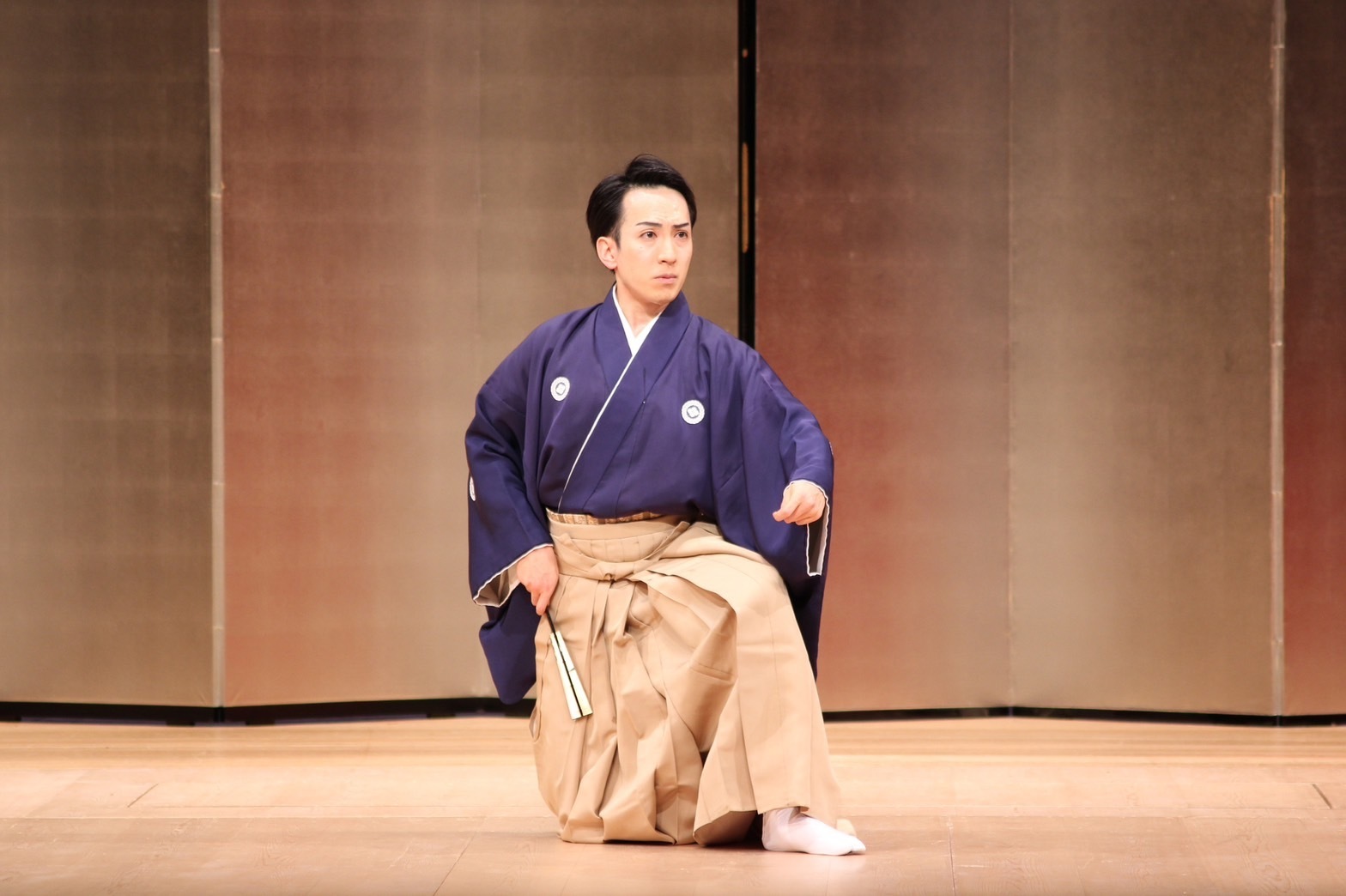 「踊り初め」出演 藤間恵麿さん応援＊金額は１口分